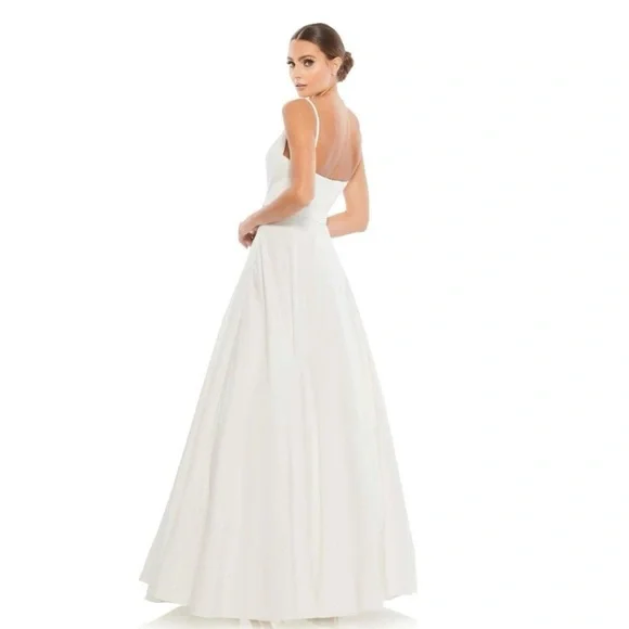 Mac Duggal Neck Sleeveless Modest Prom A-Line Dress Size 2 - Picture 3 of 15